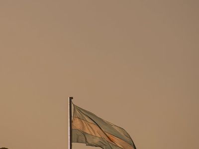 Gentle waves symbolizing relaxation and evening wind down